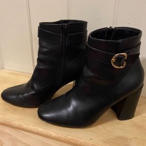 Wide fit block-heeled ankle boots